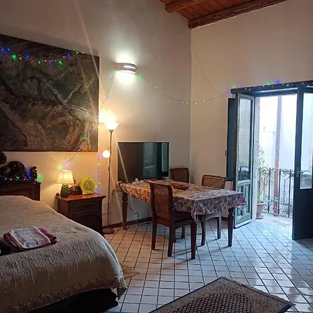 Arthaus-ortigia- 120 Met Appartement