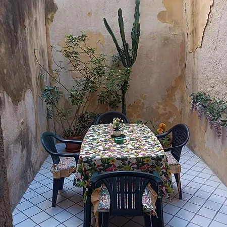 Arthaus-ortigia- 120 Met Appartement