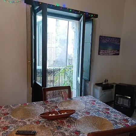 Arthaus-ortigia- 120 Met *