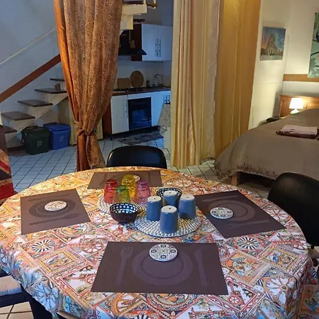Arthaus-ortigia- 120 Met Appartement Syracuse